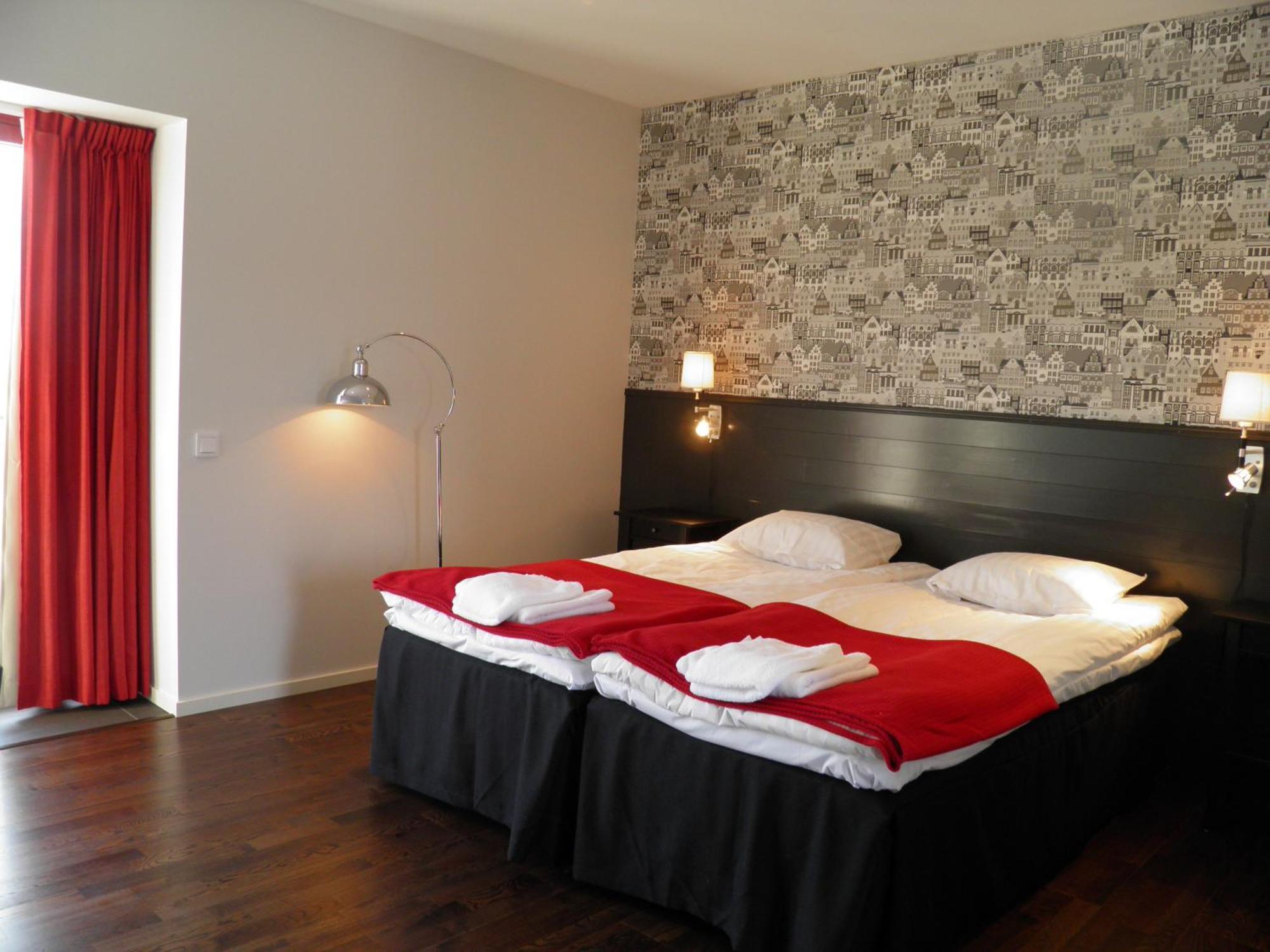 Hotel Bella Luna 巴斯塔德 外观 照片